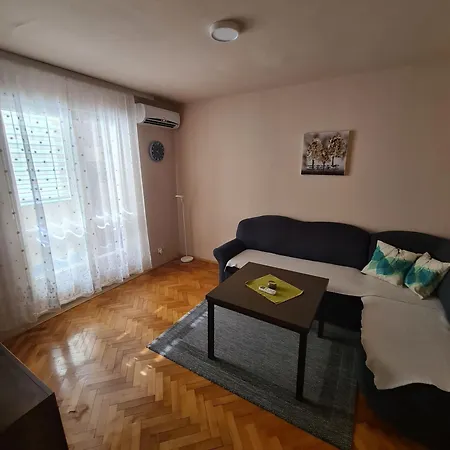Apartment Stan Mostar Extérieur photo